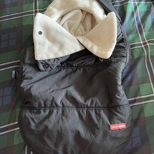 Skip hop car seat cover